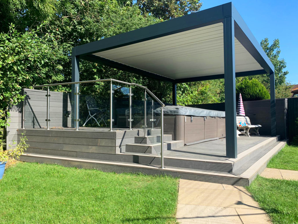 tradebalustrade-installation-decking-hottub-01