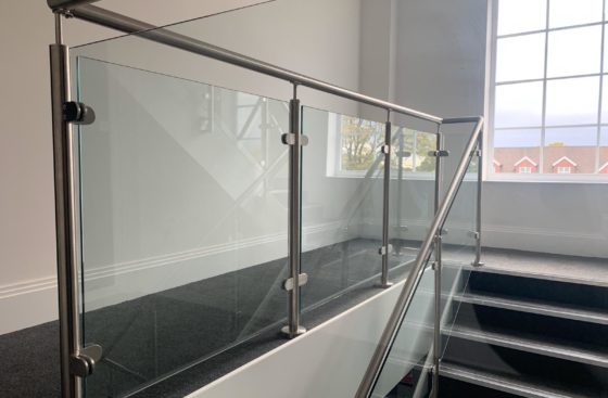 Grade 304 Stainless Steel Post & Rail Balustrade System on Residential Apartment Block Staircase