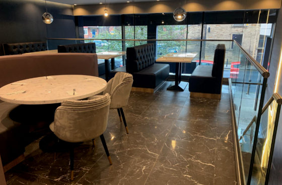Frameless Channel System in Luxury Dessert Restaurant