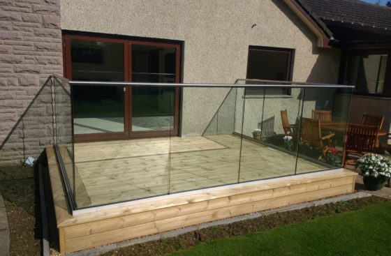 Frameless Aluminium Smart Channel System with Stainless Steel Handrail