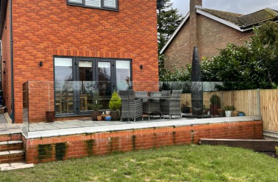 Frameless Aluminium Channel System on Patio